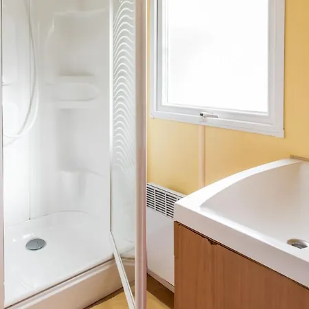 Кемпинг Mobil-home Avec Terrasse - 4 Pers. - Api-1-52-2000