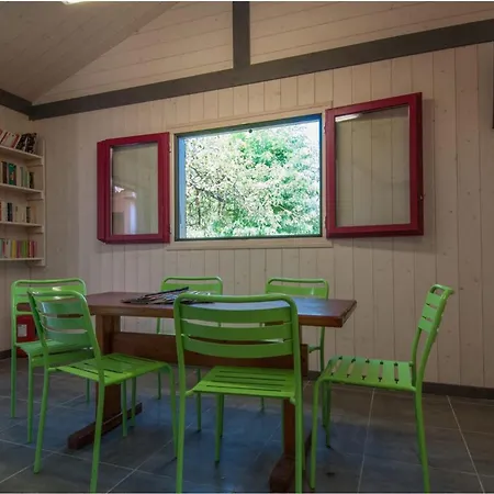 Mobil-home Avec Terrasse - 4 Pers. - Api-1-52-2000